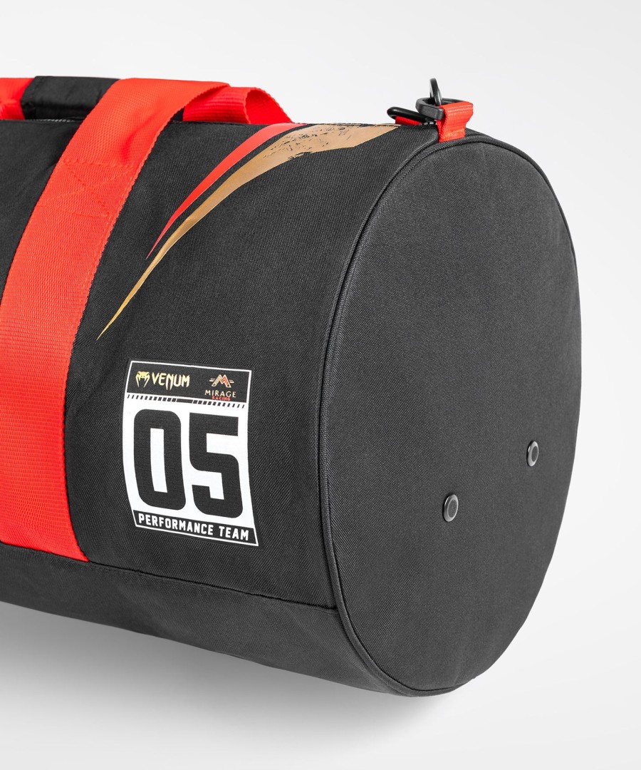 venum x mirage duffelbag - svartgull