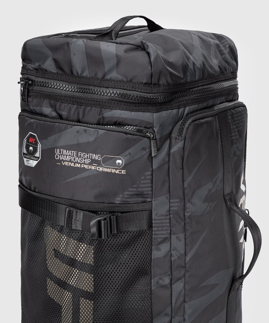 ufc adrenaline by venum fight week duffelbag - urban camo