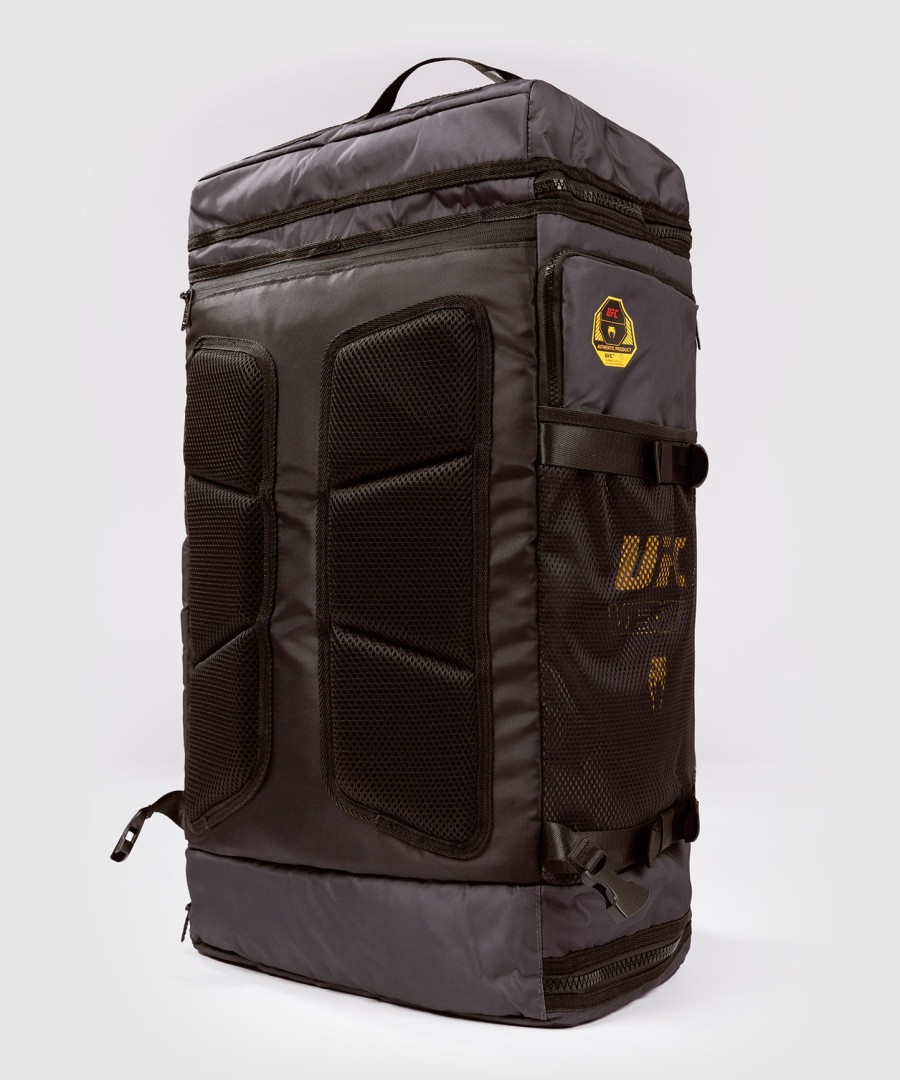 ufc fusion av venum fight week duffelbag - jordbrun