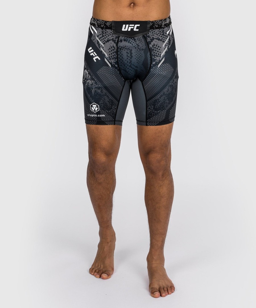 ufc adrenaline by venum authentic fight night menn vale tudo shorts - svart