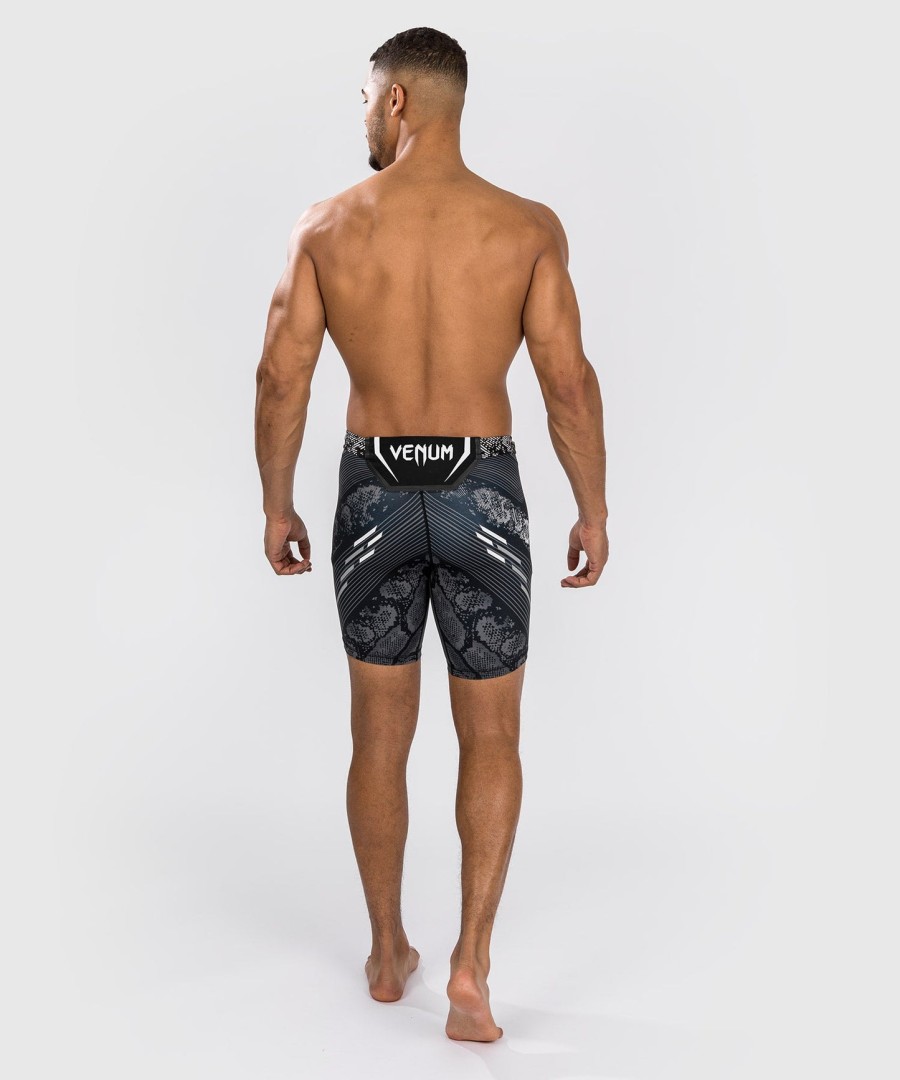 ufc adrenaline by venum authentic fight night menn vale tudo shorts - svart