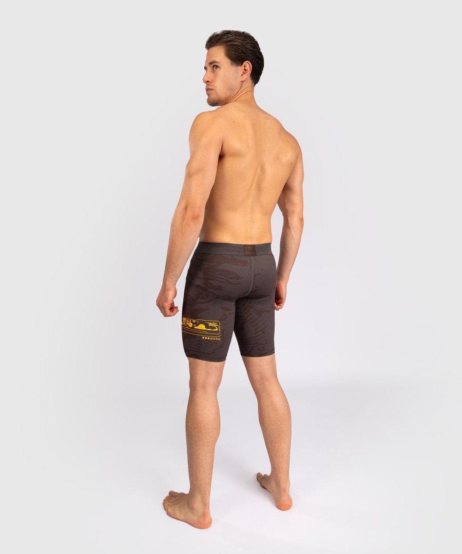 ufc fusion av venum fight week menn vale tudo shorts - jordbrun