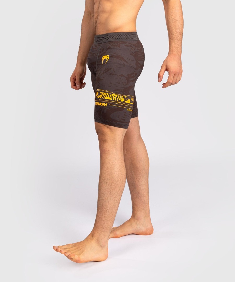 ufc fusion av venum fight week menn vale tudo shorts - jordbrun