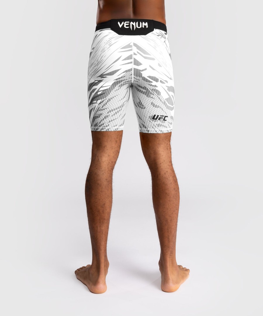 ufc fusion av venum authentic fight night menn vale tudo shorts - hvit
