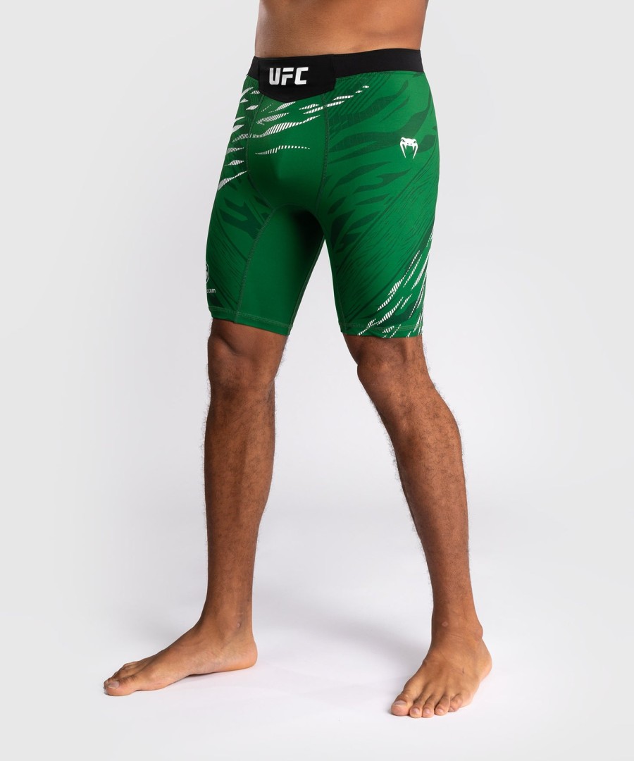 ufc fusion av venum authentic fight night menn vale tudo shorts - grønn