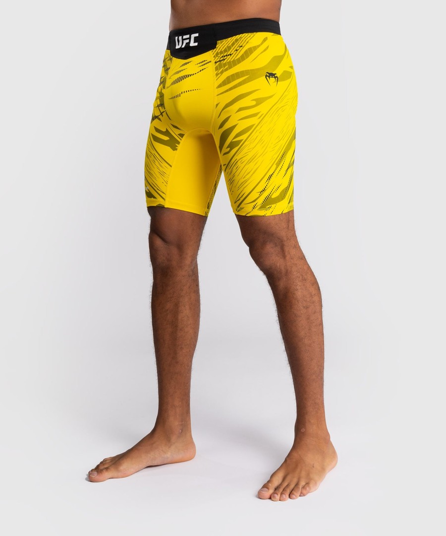 ufc fusion av venum authentic fight night menn vale tudo shorts - gul