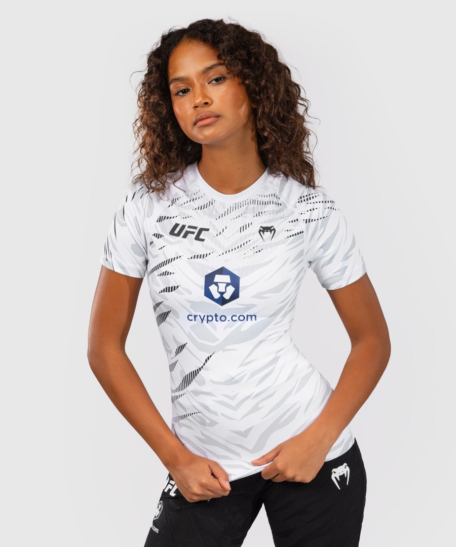 ufc fusion av venum authentic fight night dame performance kortermet rashguard - hvit