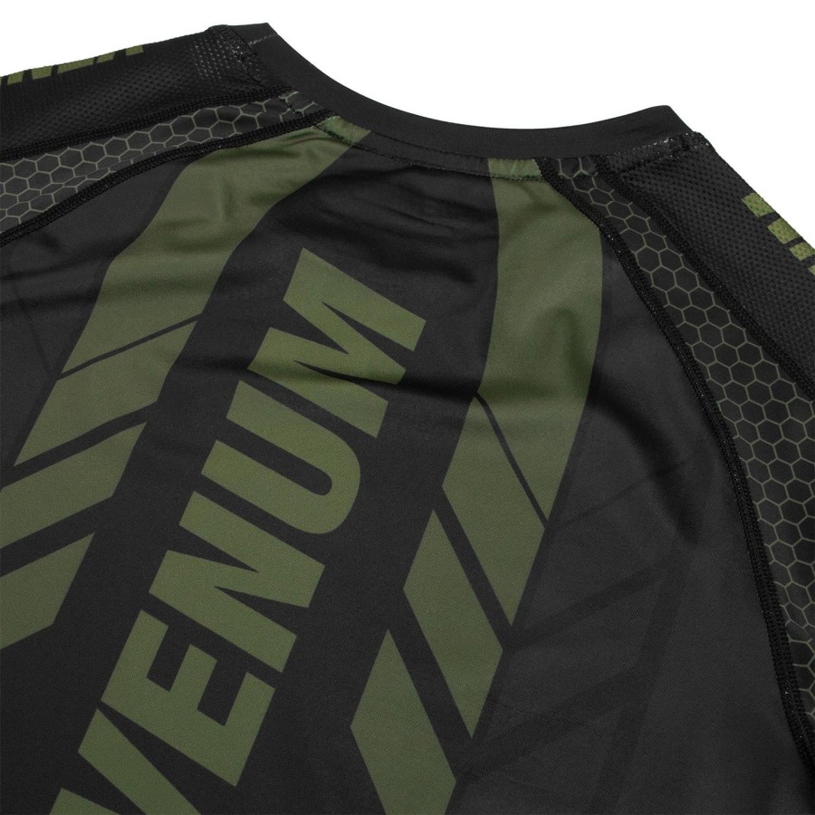 venum technical 2.0 rashguard - korte ermer - svartkhaki - eksklusiv