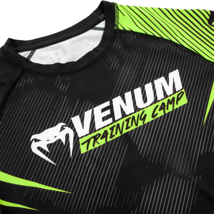 venum training camp 2.0 rashguard - lange ermer - svartneo gul