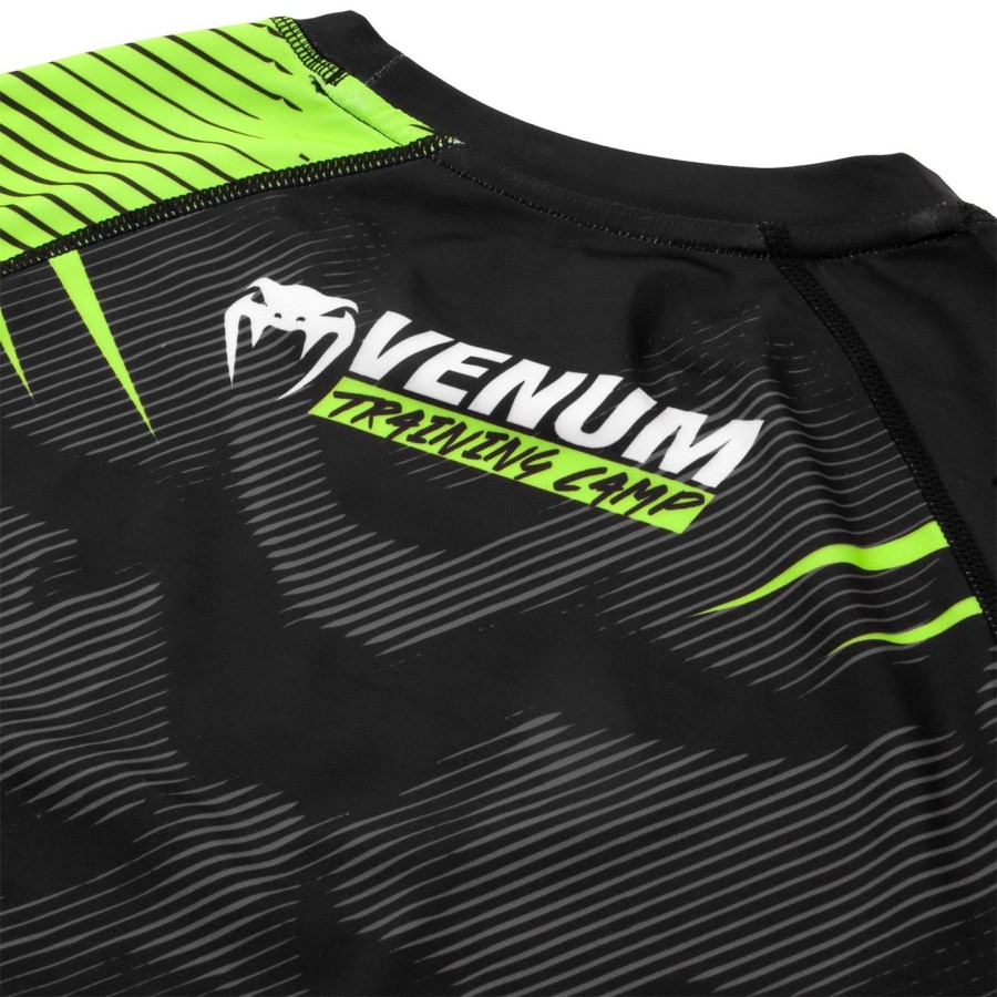 venum training camp 2.0 rashguard - lange ermer - svartneo gul