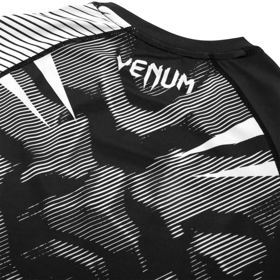 venum nogi 2.0 rashguard - lange ermer - svarthvit