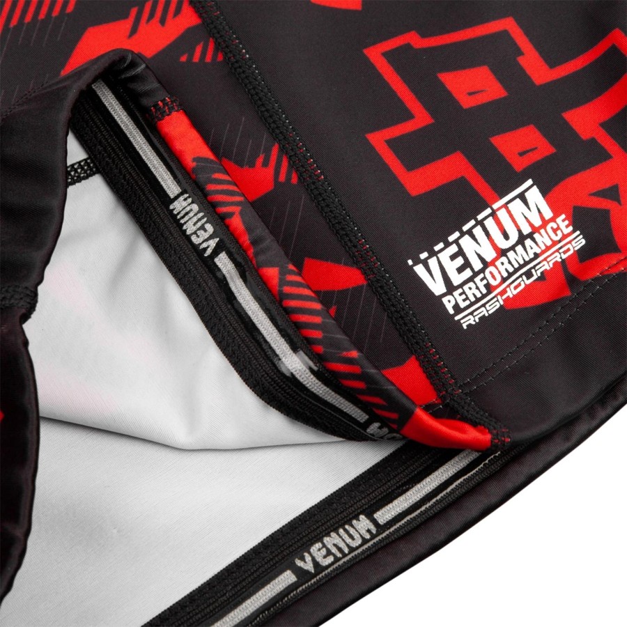 venum okinawa 2.0 rashguard - korte ermer - svarthvit-rød