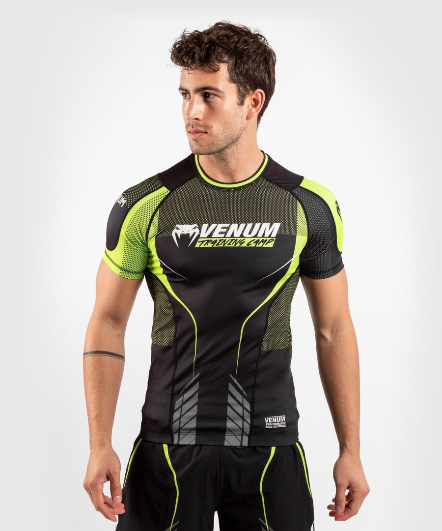 venum training camp 3.0 rashguard – korte ermer