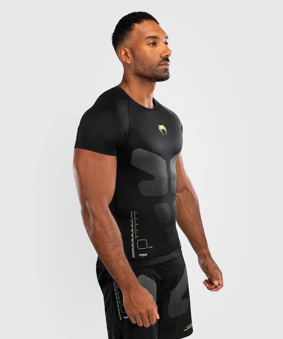venum training camp 4.0 kortermet rashguard - svartneongrønn