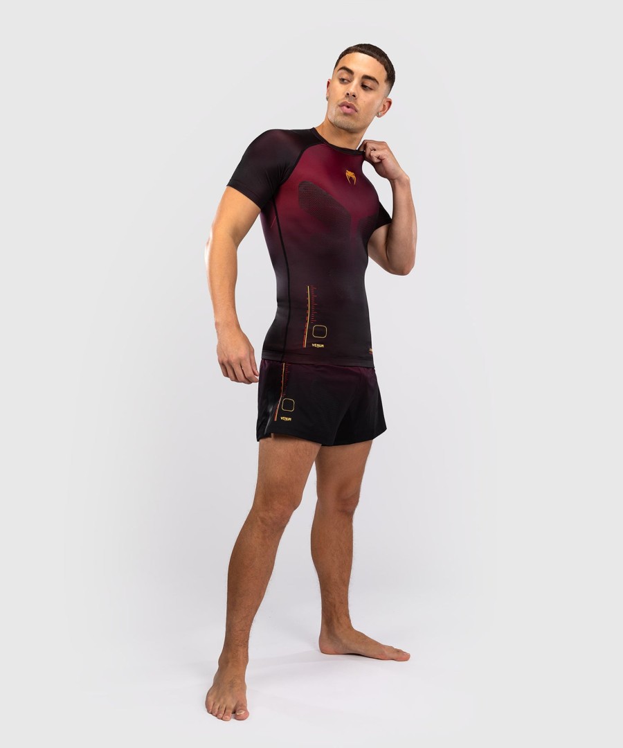 venum tactical xt kortermet rashguard - svartburgundergull