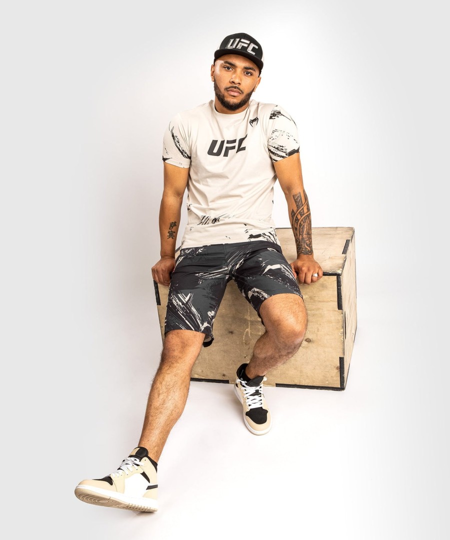 ufc venum authentic fight week men 2.0 kortermet t-skjorte - sand