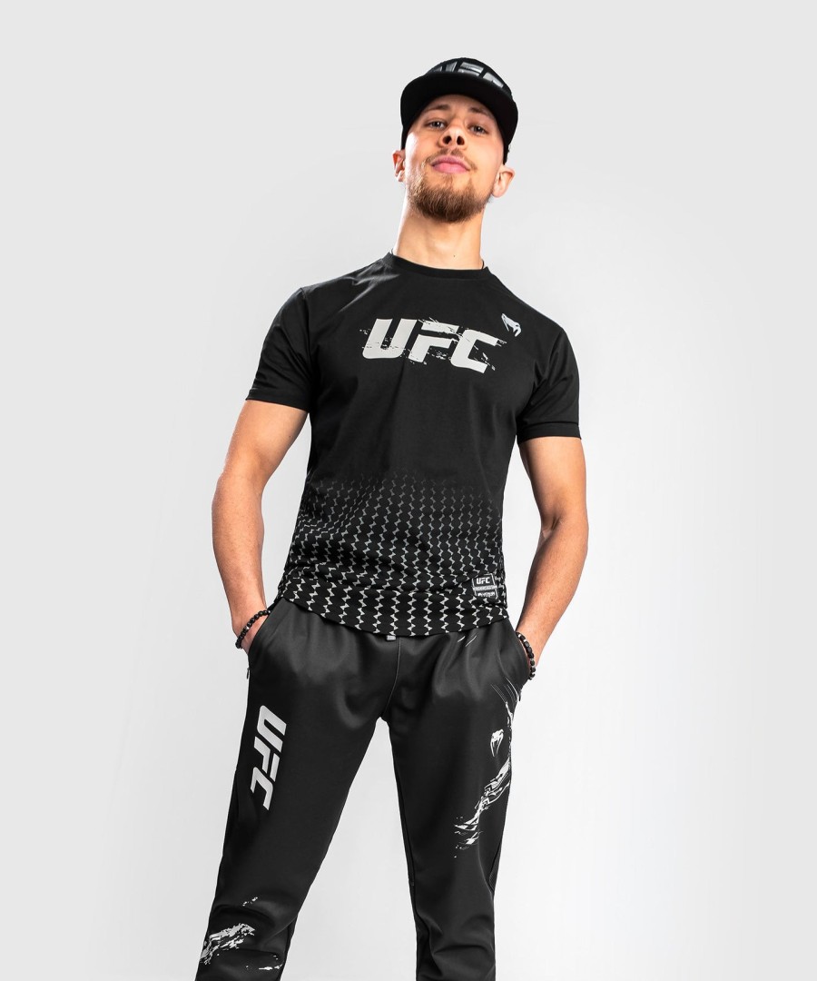 ufc venum authentic fight week men 2.0 kortermet t-skjorte – svart