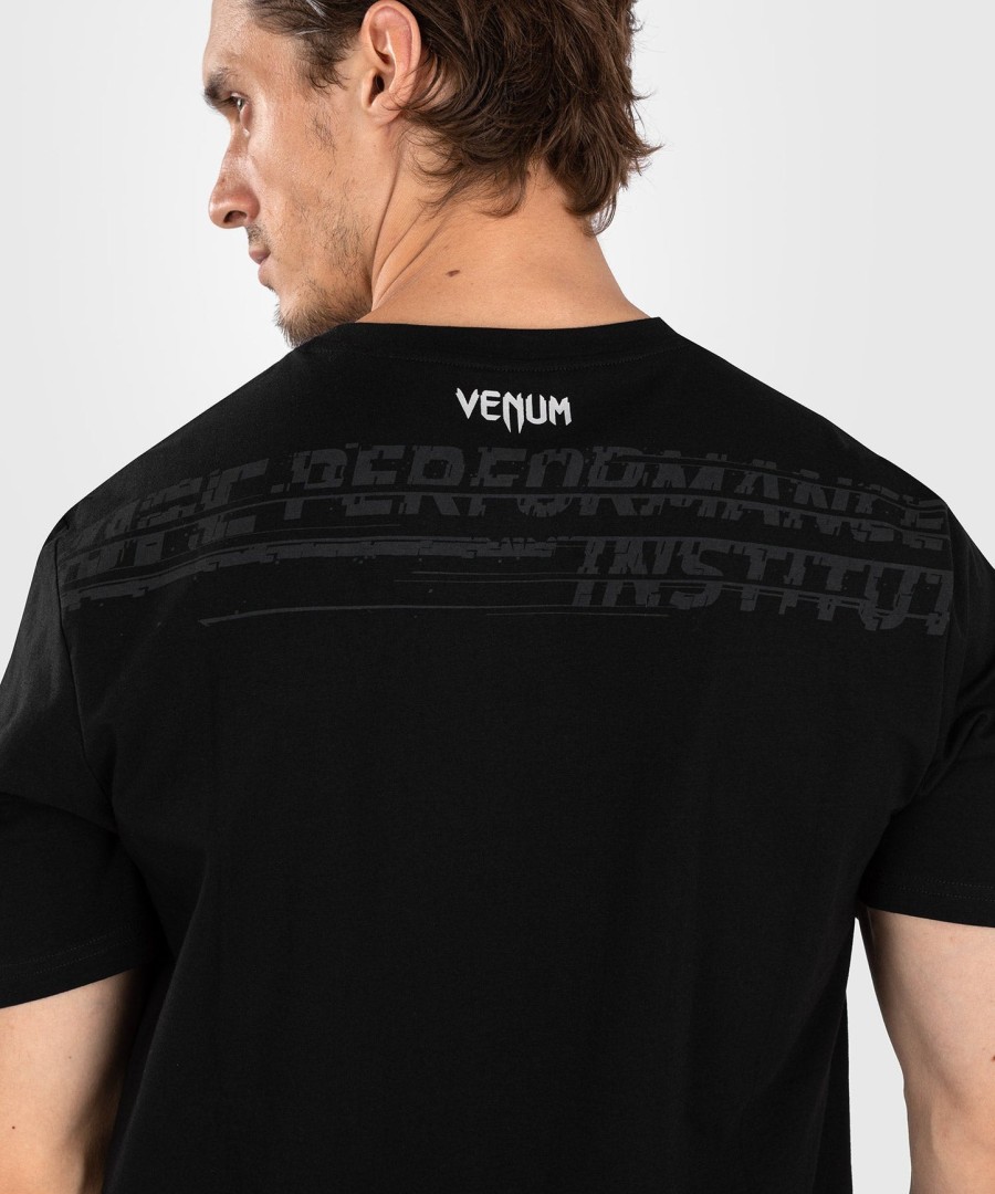 ufc venum performance institute 2.0 herre t-skjorte - svartrød