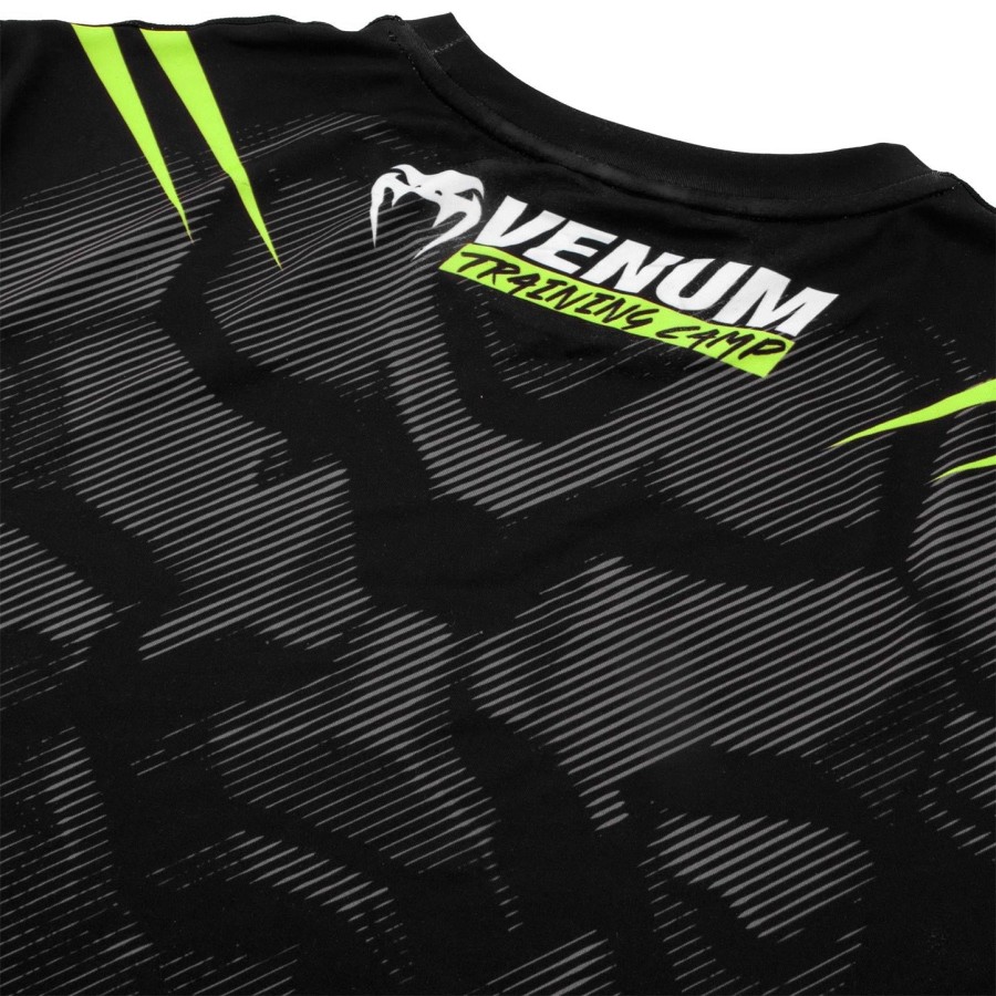 venum training camp 2.0 dry tech t-skjorte – svartneo gul – eksklusiv