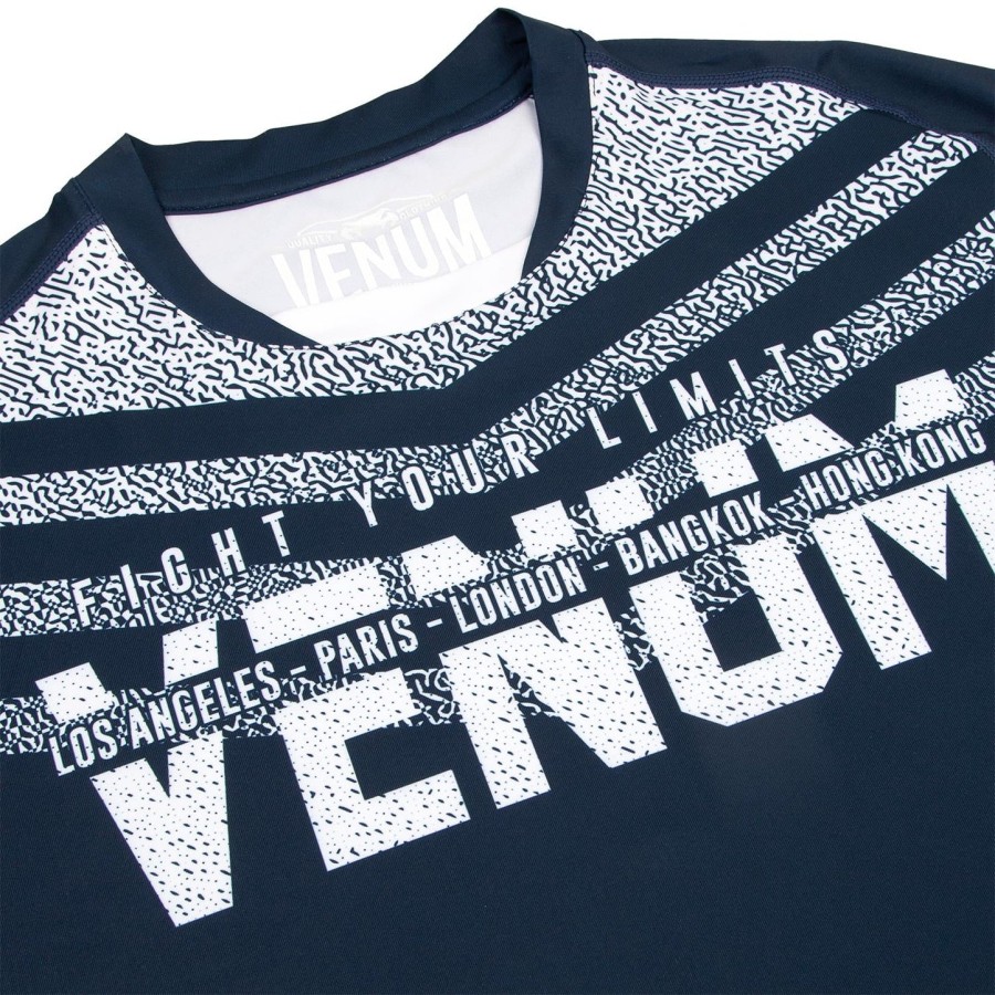 venum signature dry tech t-skjorte - marineblåhvit