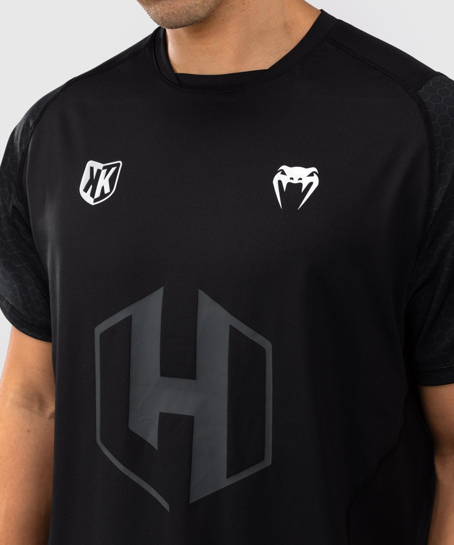 foot korner x venum hexagon mma t-skjorte - svartsølv