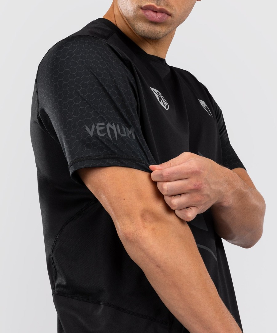 foot korner x venum hexagon mma t-skjorte - svartsølv
