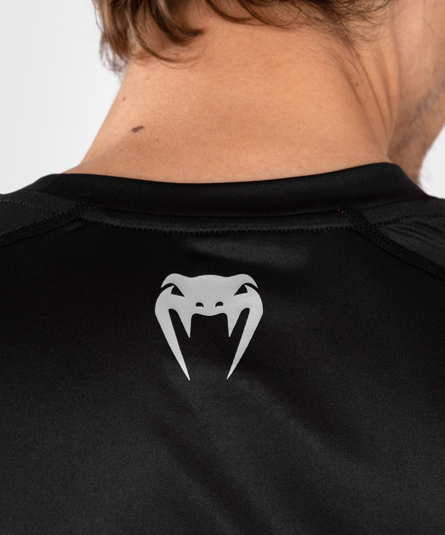 ufc venum performance institute 2.0 herre dry-tech skjorte - svartrød