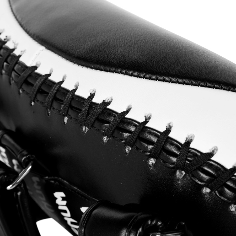 venum light kick pads - skintex leather - svartis par