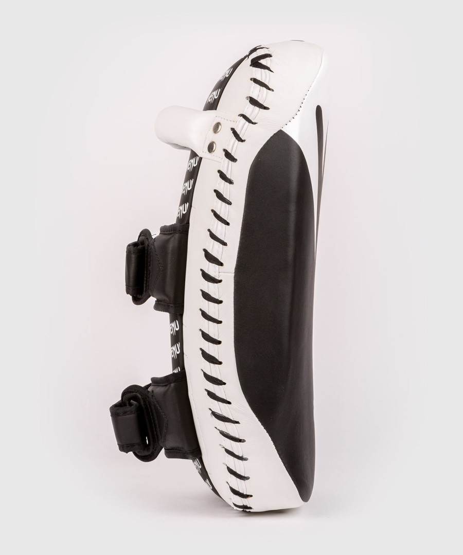 venum absolute kick pads par - svarthvit