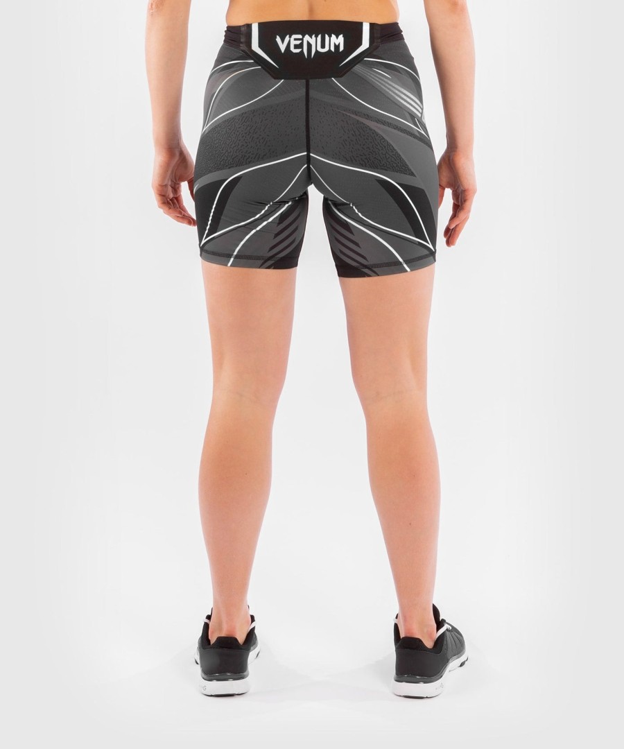ufc venum authentic fight night dame vale tudo shorts - lang passform - svart