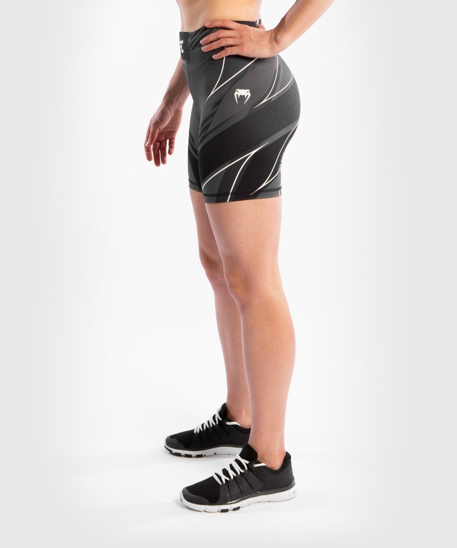 ufc venum authentic fight night dame vale tudo shorts - lang passform - svart