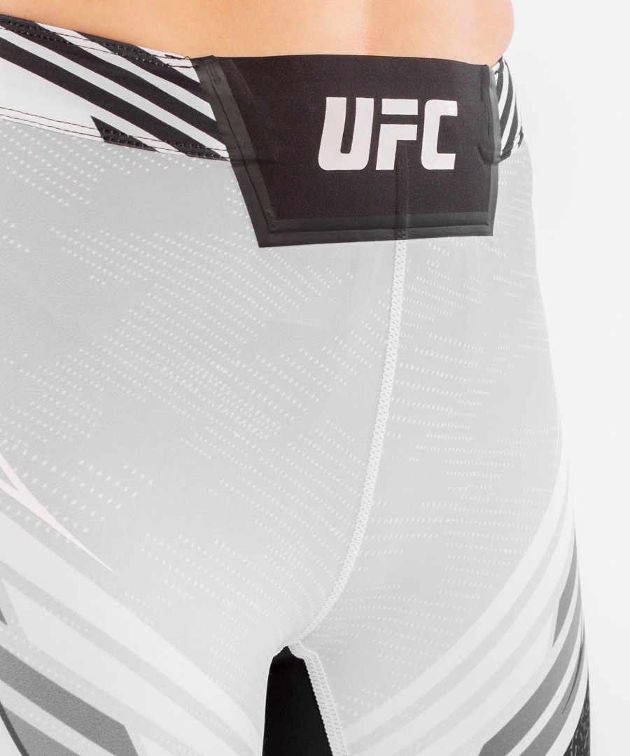 ufc venum authentic fight night dame vale tudo shorts - lang passform - hvit