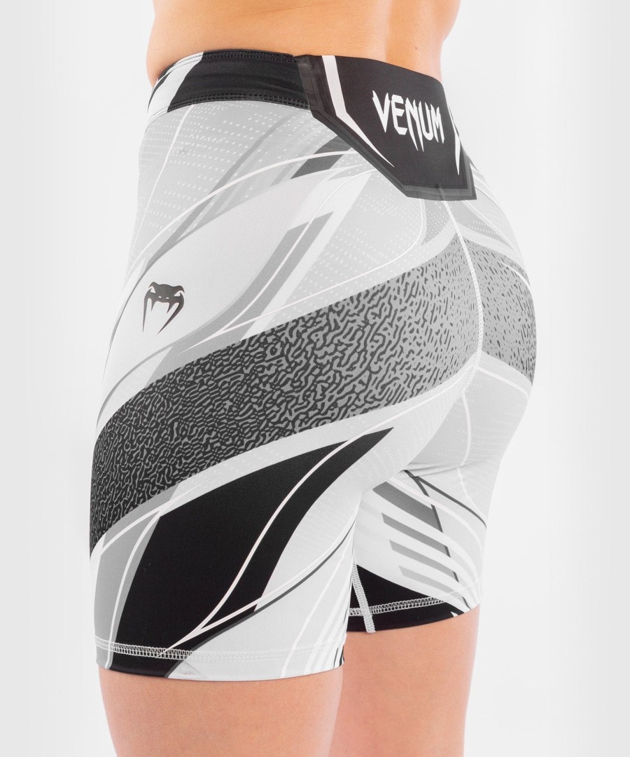 ufc venum authentic fight night dame vale tudo shorts - lang passform - hvit