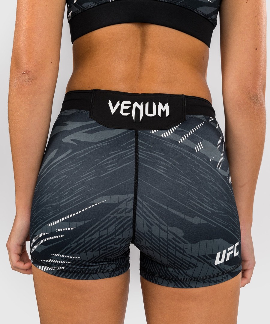 ufc fusion av venum authentic fight night dame vale tudo shorts - kort passform - svart