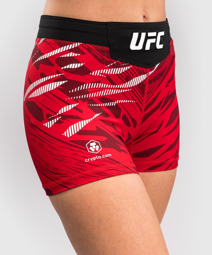 ufc fusion by venum authentic fight night dame vale tudo shorts - kort passform - rød