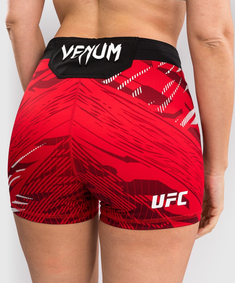 ufc fusion by venum authentic fight night dame vale tudo shorts - kort passform - rød