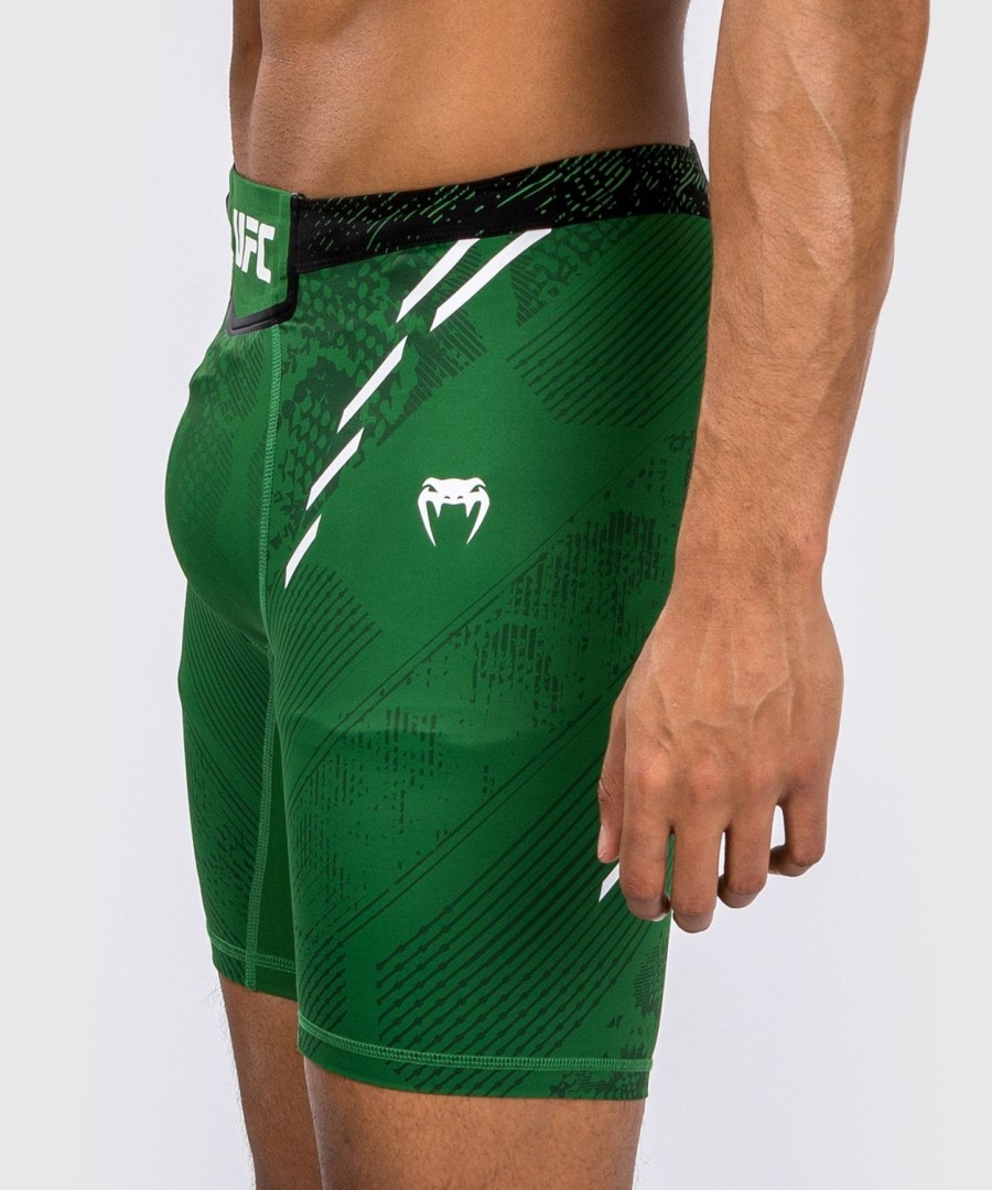 ufc adrenaline by venum authentic fight night menn vale tudo shorts - grønn
