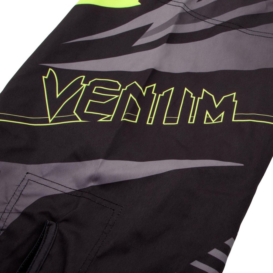 venum sharp 3.0 fightshorts - svartneo gul