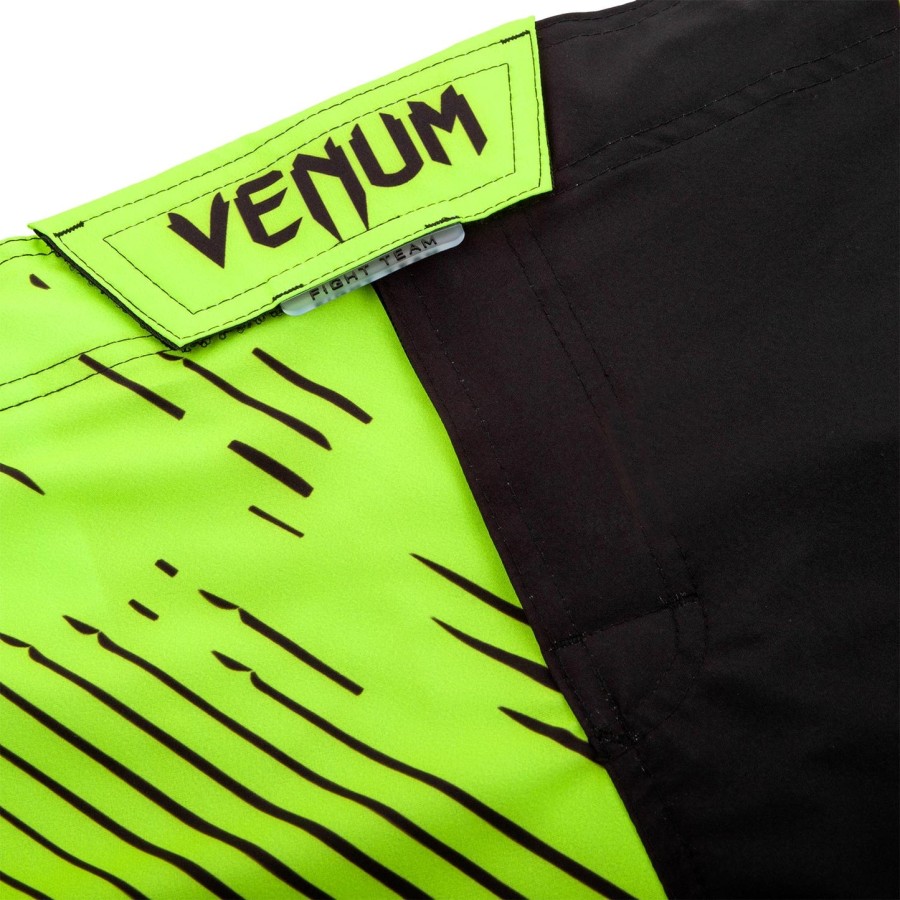 venum training camp 2.0 kampshorts - svartneo gul