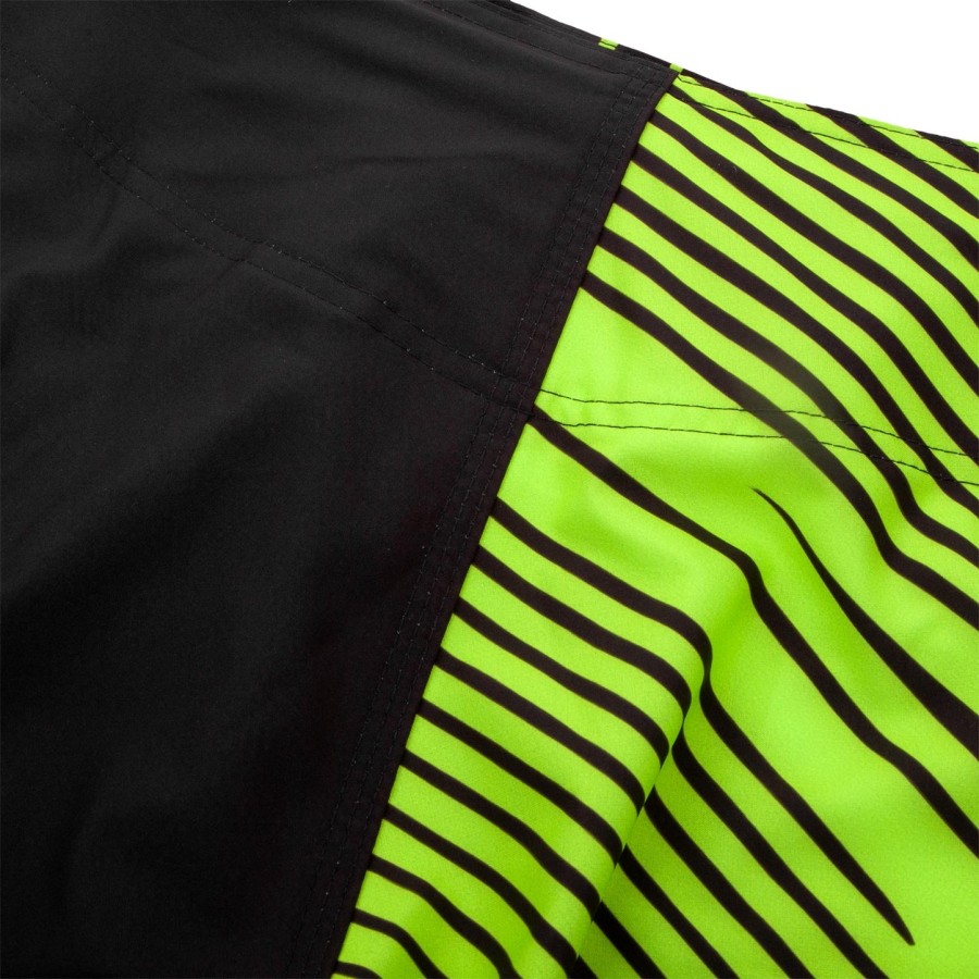 venum training camp 2.0 kampshorts - svartneo gul