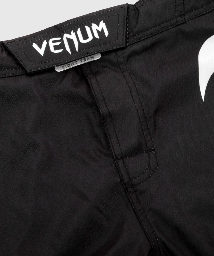 venum light 3.0 kampshorts - svarthvit
