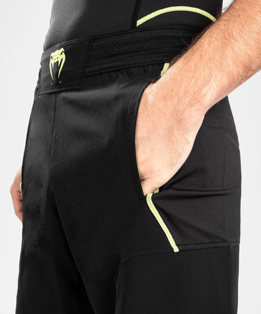 venum fusion 2.0 fightshorts - svartgul