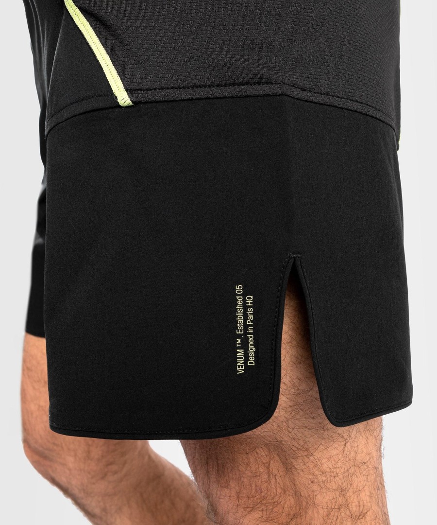 venum fusion 2.0 fightshorts - svartgul