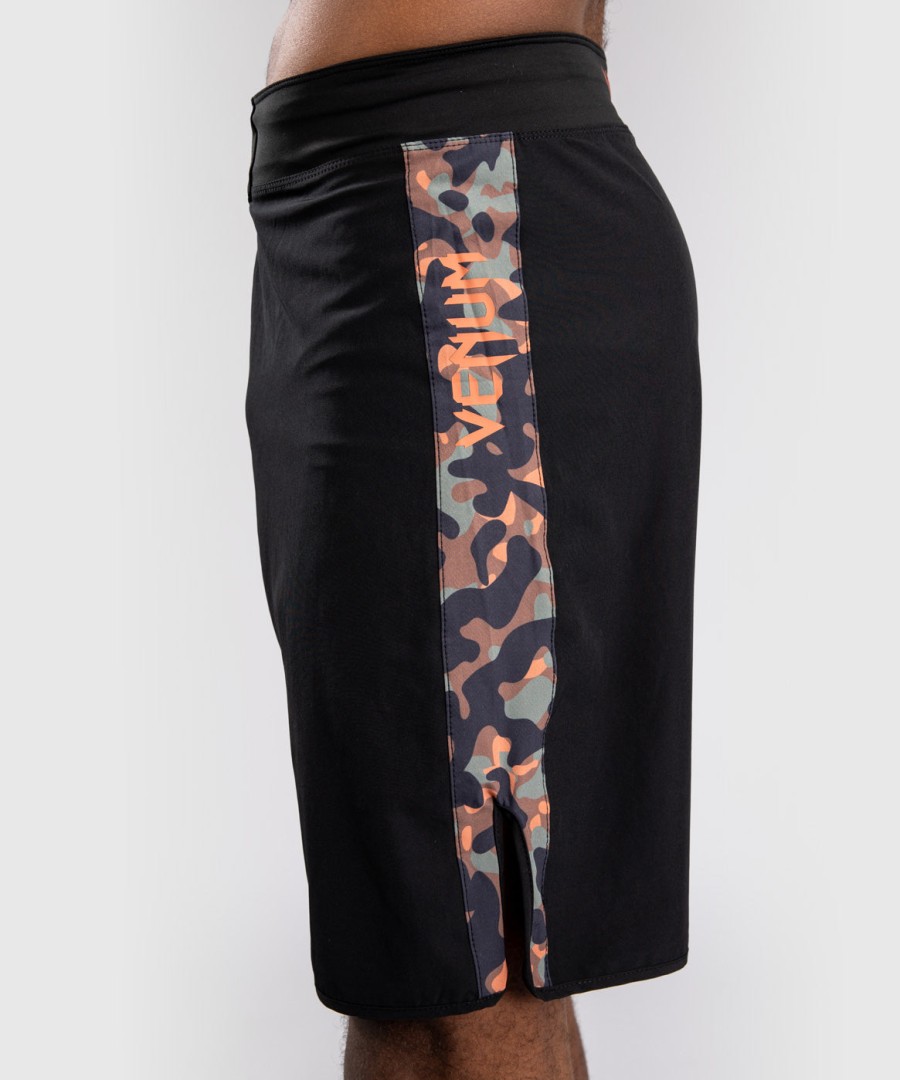 venum jungle ops fightshorts - svartkhaki kamuflasje