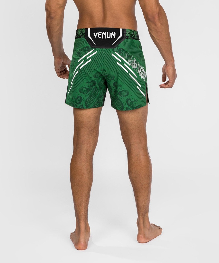 ufc adrenaline by venum authentic fight night menns kampshorts - kort passform - grønn