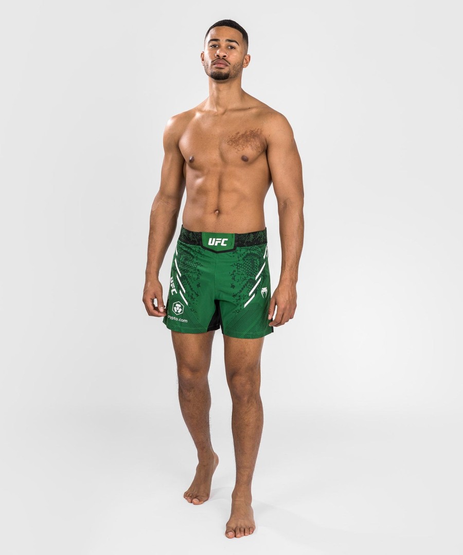 ufc adrenaline by venum authentic fight night menns kampshorts - kort passform - grønn
