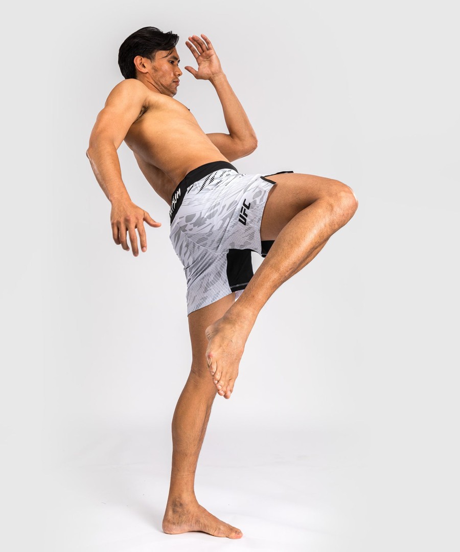 ufc fusion av venum authentic fight night menns kampshorts - kort passform - hvit