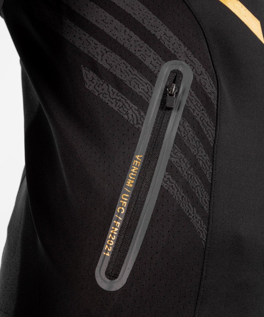 ufc venum authentic fight night menns walkout hettegenser - champion
