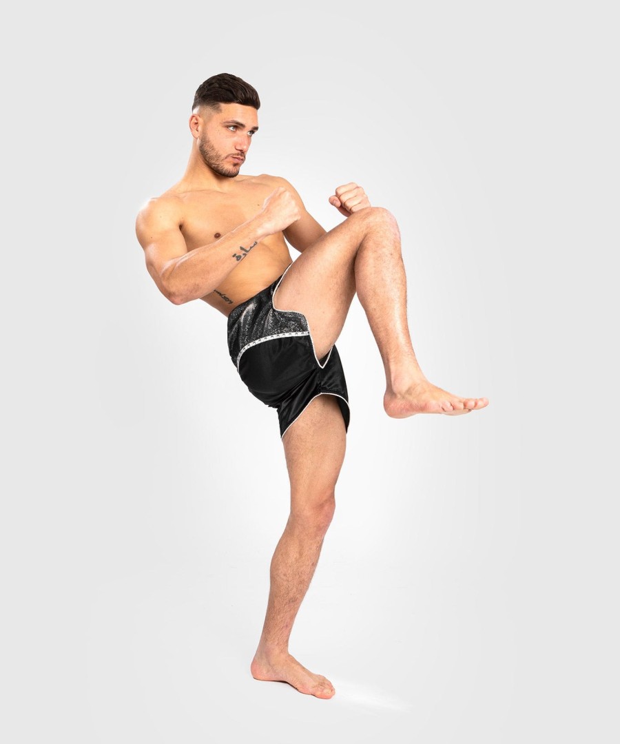 venum absolute 2.0 muay thai shorts - svartsølv