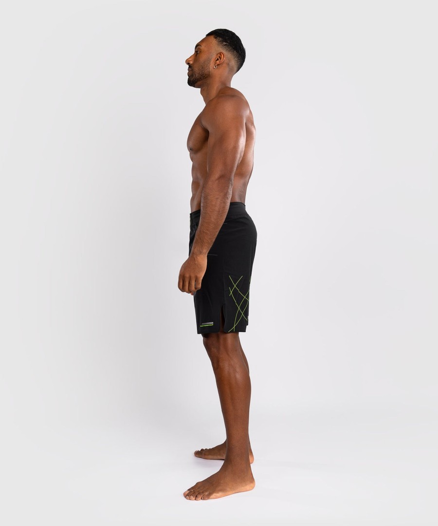 venum training camp 4.0 fight shorts - svartneongrønn